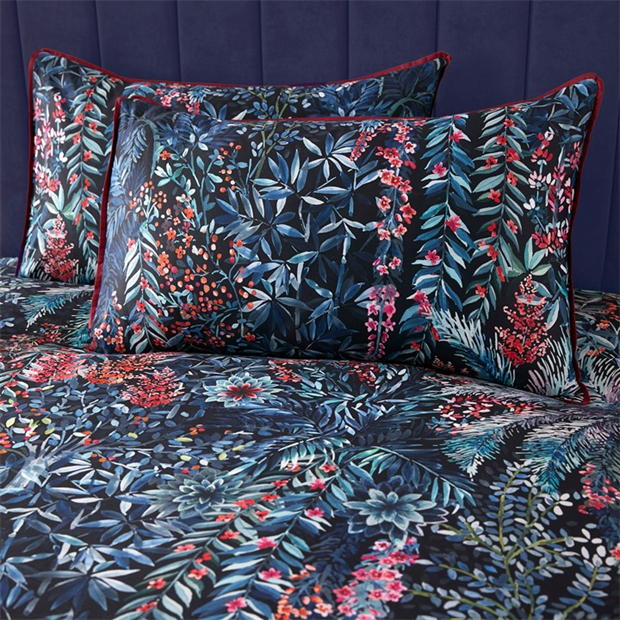 Soiree Tessa Floral Cotton Sateen Duvet Cover Set in Navy