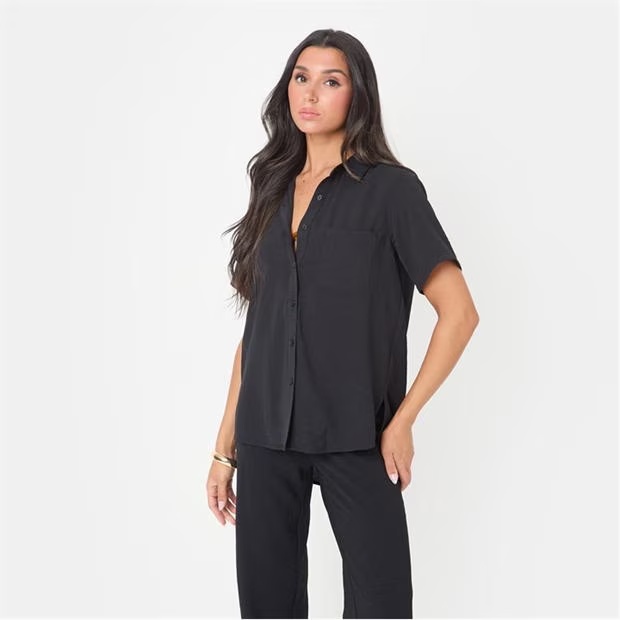 108283-i-saw-it-first-soft-crepe-short-sleeve-shirt-1.jpg