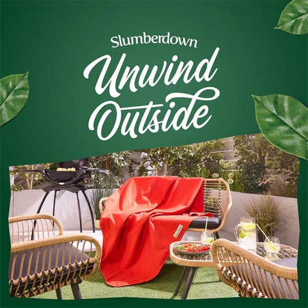 12145-slumberdown-outdoor-waterproof-picnic-blanket-1.jpg