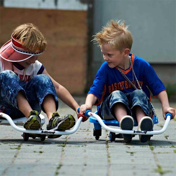 13830-jd-bug-jd-bug-kids-swayer-scooter-ride-on-trike-1.jpg