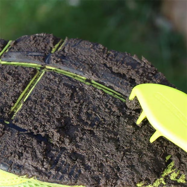 145998-bootclaw-mud-scraper-1.jpg