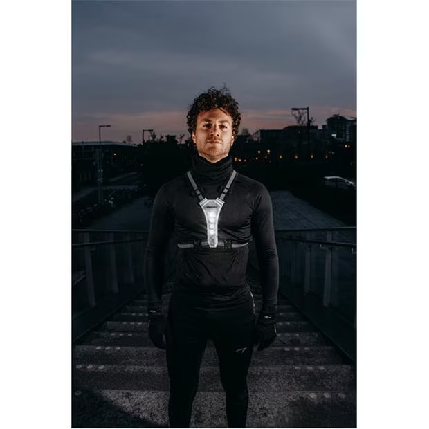 15324-avento-running-safety-vest-reflective-with-leds-1.jpg