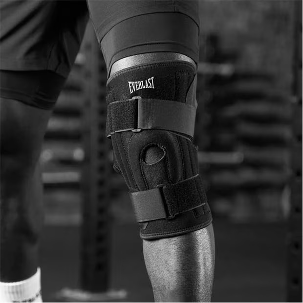 Everlast Strapped Knee Support