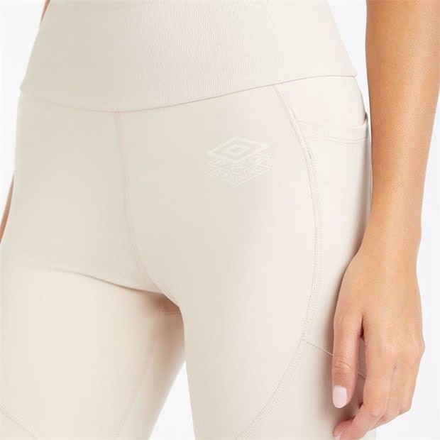 163259-umbro-pro-training-7-8-leggings-womens-1.webp