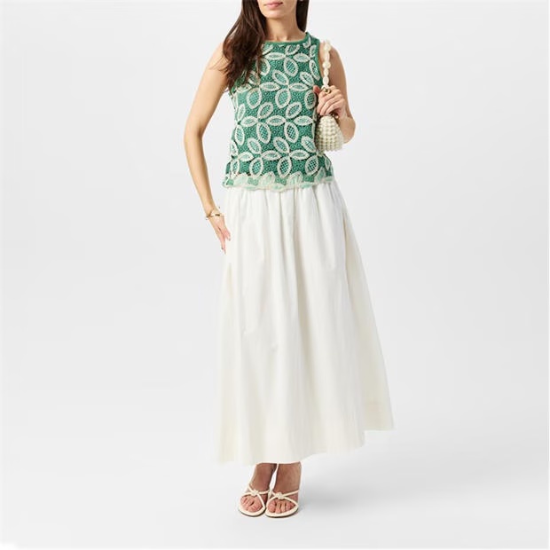 169953-vero-moda-embroidered-blouse-1.jpg