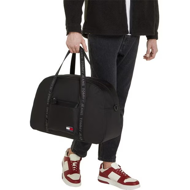 180-tommy-jeans-medium-badge-duffel-bag-1.jpg
