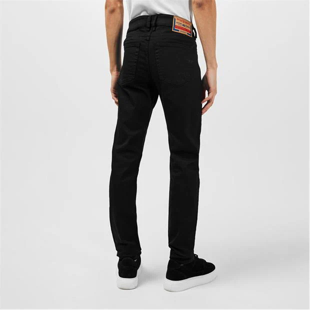18969-diesel-sleenker-skinny-jeans-1.webp