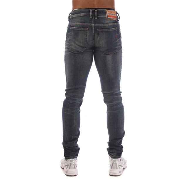 18969-diesel-sleenker-skinny-jeans-1.webp