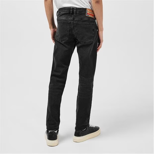 18969-diesel-sleenker-skinny-jeans-1.webp