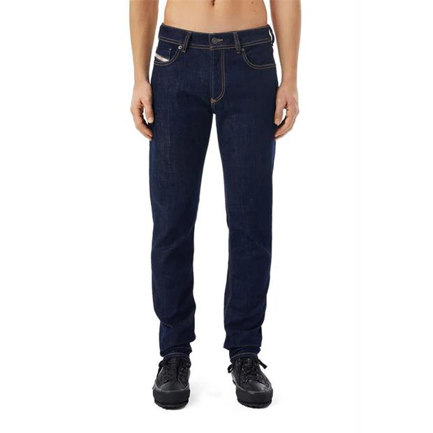 18969-diesel-sleenker-skinny-jeans-1.webp
