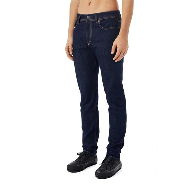 18969-diesel-sleenker-skinny-jeans-1.webp