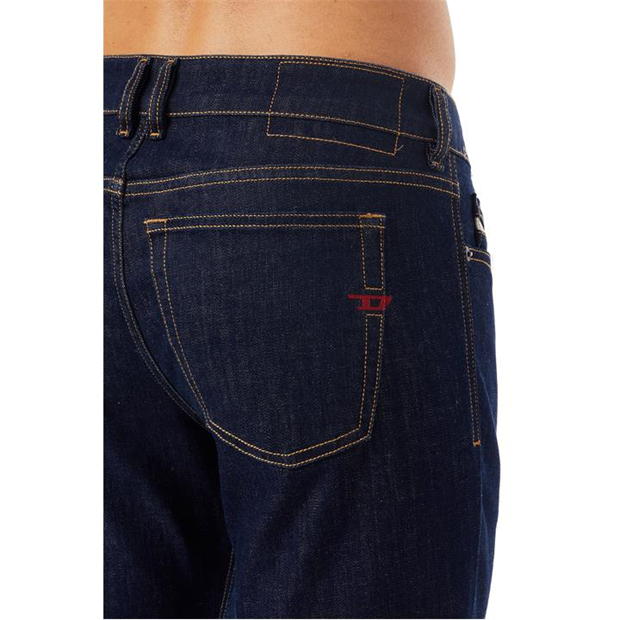 18969-diesel-sleenker-skinny-jeans-1.webp