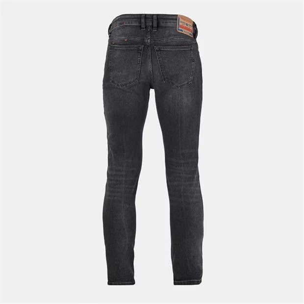 18969-diesel-sleenker-skinny-jeans-1.webp