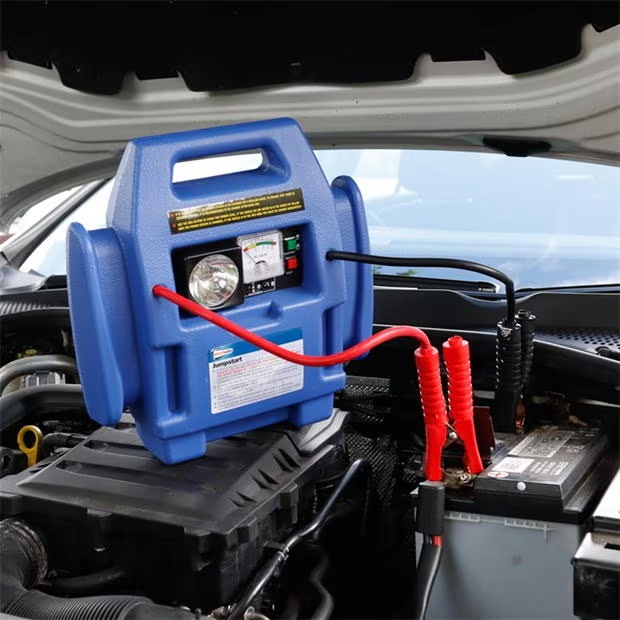 Streetwize 10Ah 12V Portable Power Station & Emergency Jump