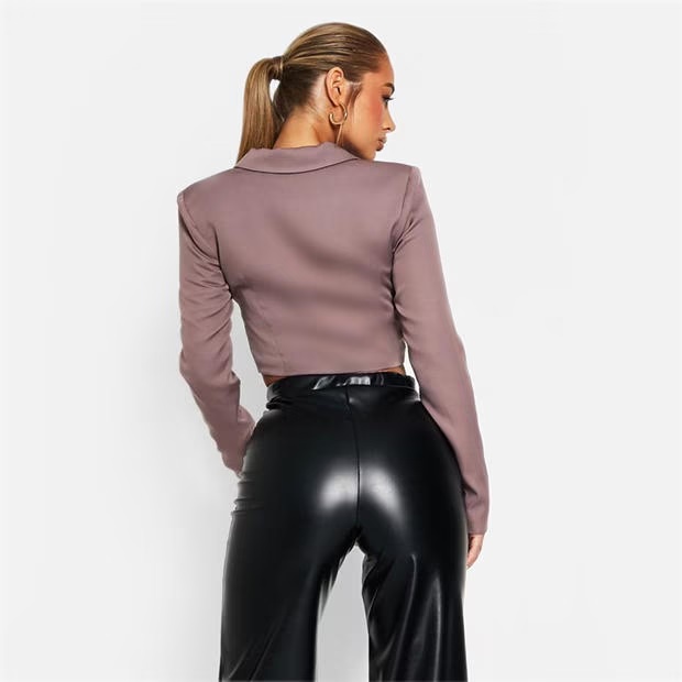 202206-i-saw-it-first-cropped-hook-and-eye-blazer-1.jpg