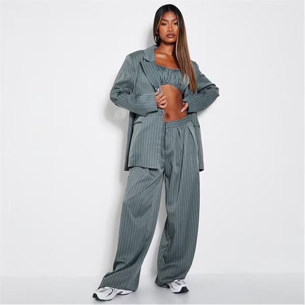 202208-i-saw-it-first-pinstripe-oversized-blazer-1.jpg