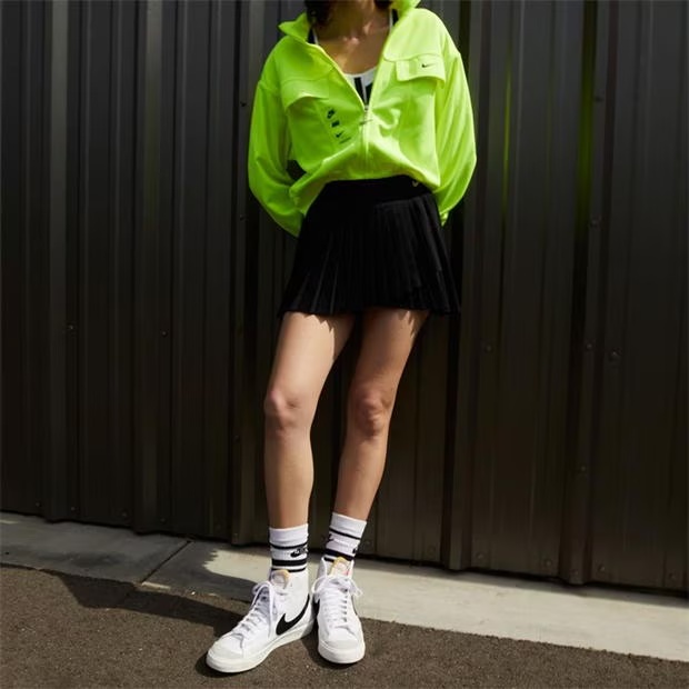 210145-nike-blazer-mid-77-hi-top-trainers-1.jpg