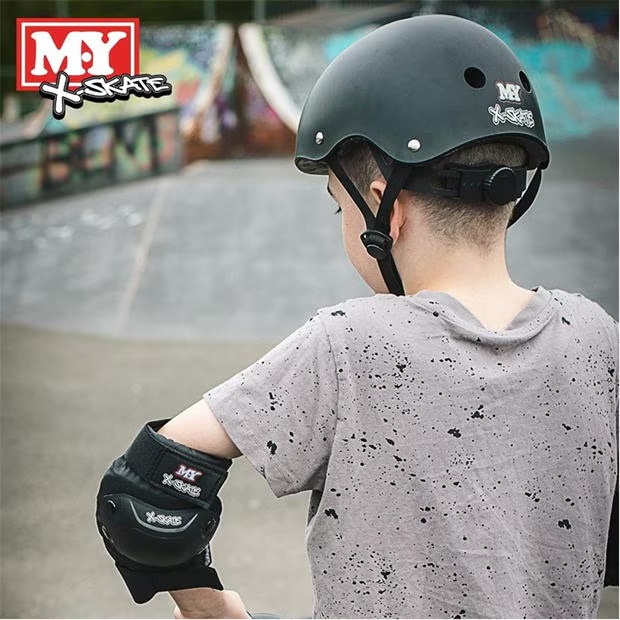 216805-m-y-kids-skate-pad-set-medium-1.jpg