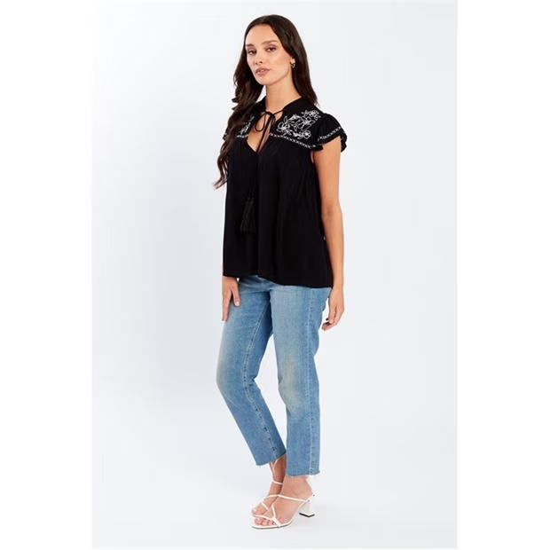 220541-be-you-embroidered-crinkle-blouse-womens-1.jpg