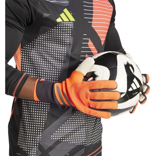 224643-adidas-predator-pro-goalkeeper-gloves-adults-1.jpg