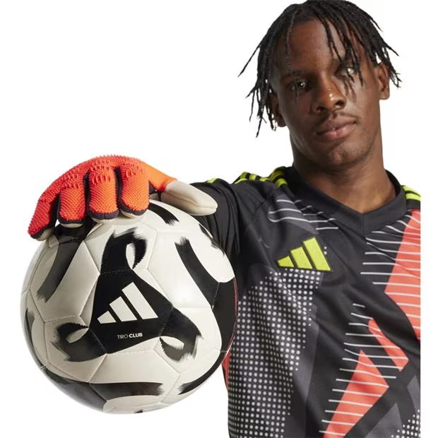224643-adidas-predator-pro-goalkeeper-gloves-adults-1.jpg