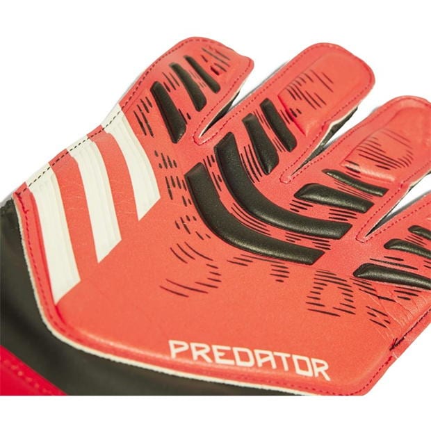 224643-adidas-predator-pro-goalkeeper-gloves-adults-1.jpg