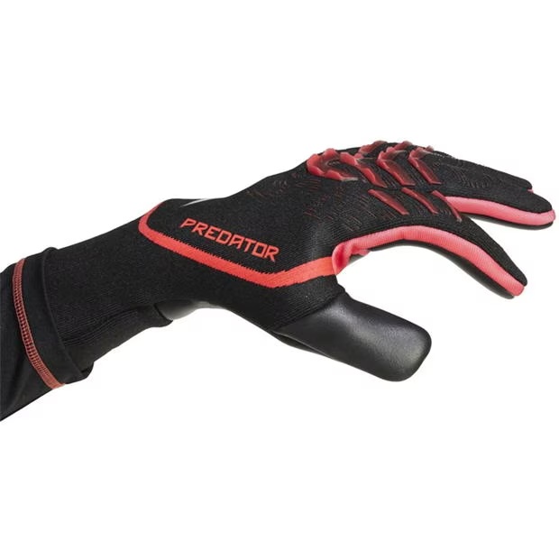 224643-adidas-predator-pro-goalkeeper-gloves-adults-1.jpg