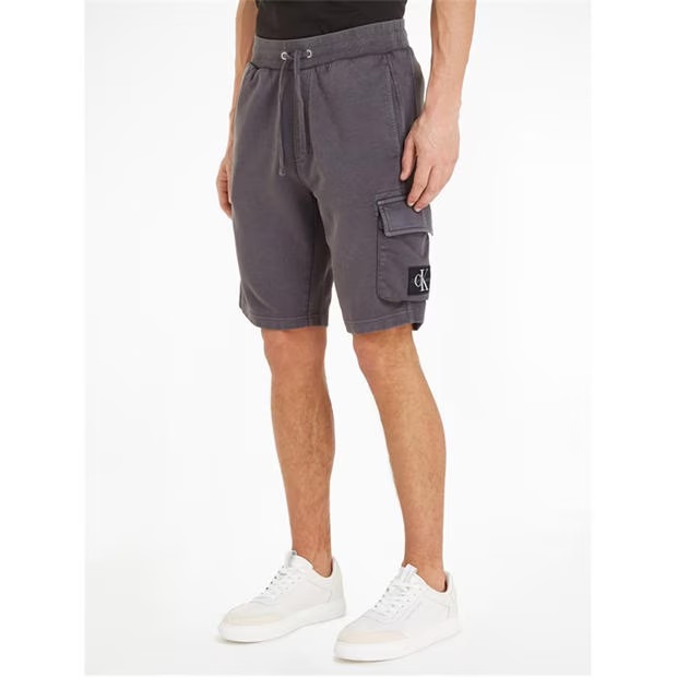231573-calvin-klein-jeans-washed-badge-shorts-1.jpg