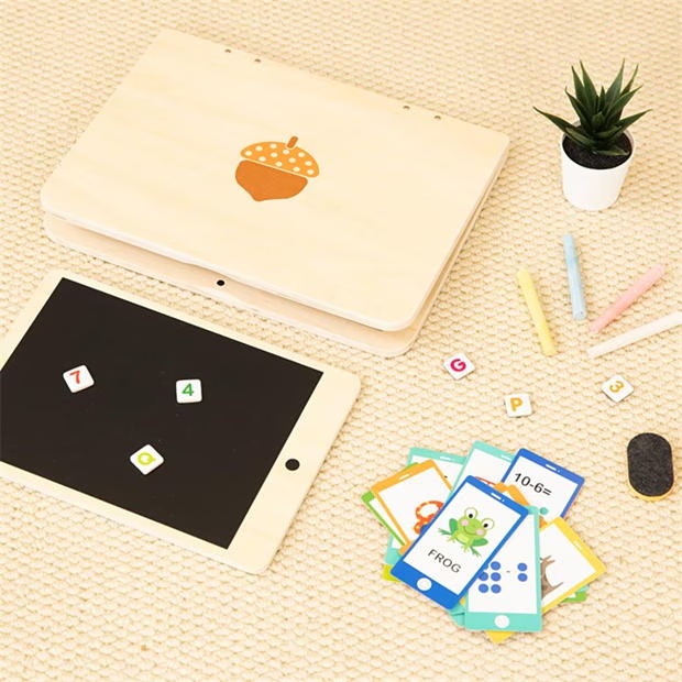28172-tooky-toy-wooden-laptop-and-tablet-set-1.jpg