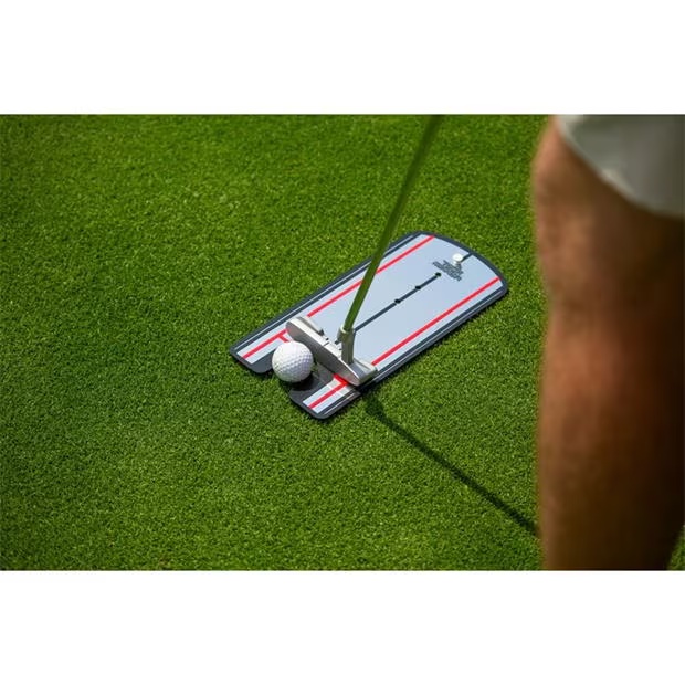 44064-longridge-longridge-tour-putting-mirror-1.jpg