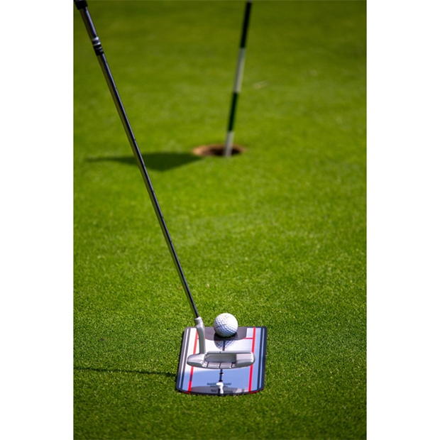 44064-longridge-longridge-tour-putting-mirror-1.jpg
