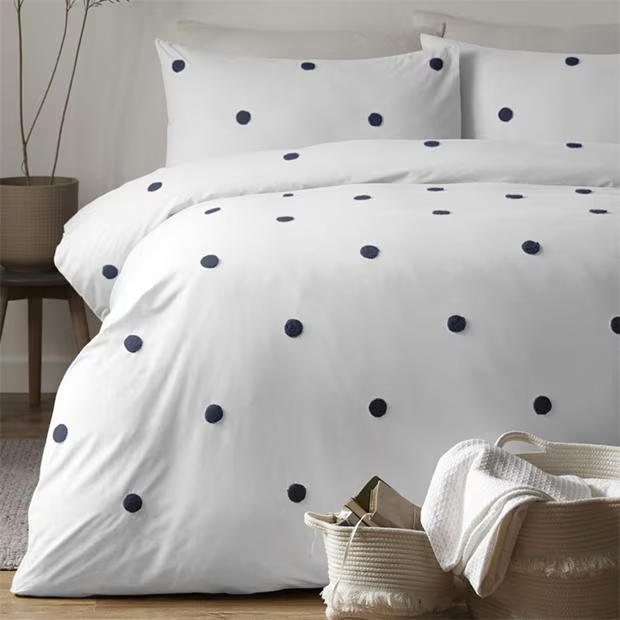 Appletree Dot Garden Duvet Cover Set in White with Navy Dots