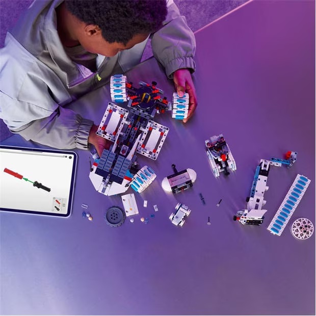 45897-lego-lego-technic-42211-lunar-outpost-moon-rover-space-vehicle-set-stem-toy-1.jpg