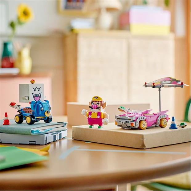 46267-lego-lego-super-mario-72038-mario-kart-wario-king-boo-figures-and-2-karts-1.jpg