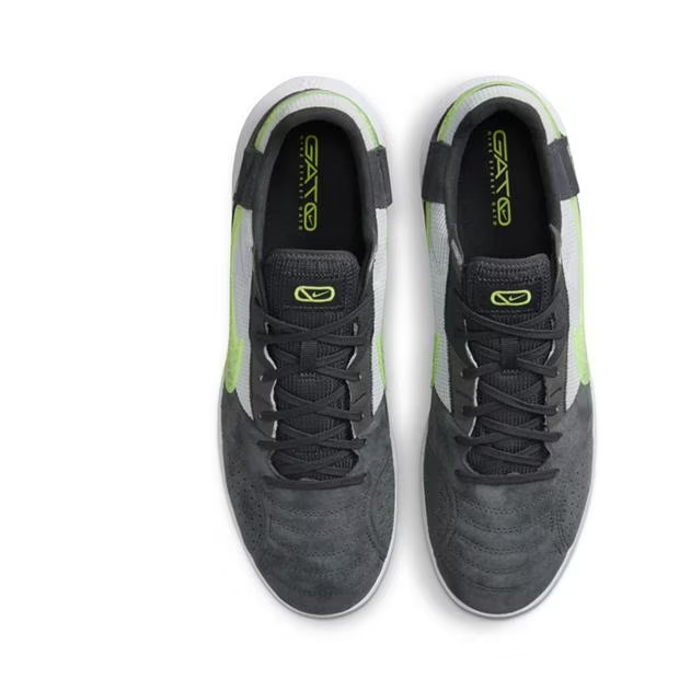 56118-nike-streetgato-low-top-football-shoes-1.jpg