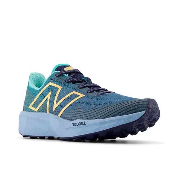 61820-new-balance-fuelcell-venym-trail-running-shoes-1.jpg