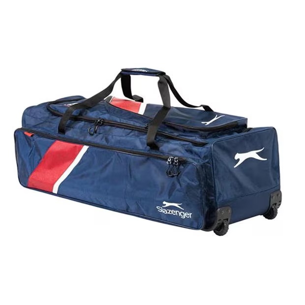 V130 Cricket Holdall