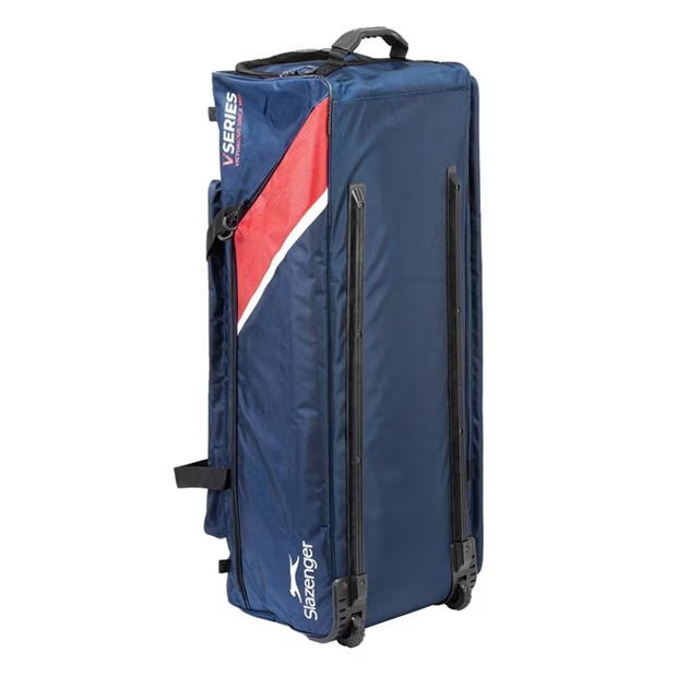 67-v130-cricket-holdall-1.jpg