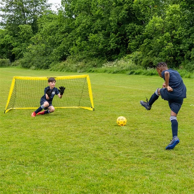 77491-kickmaster-kickmaster-fibreglass-goal-1.jpg