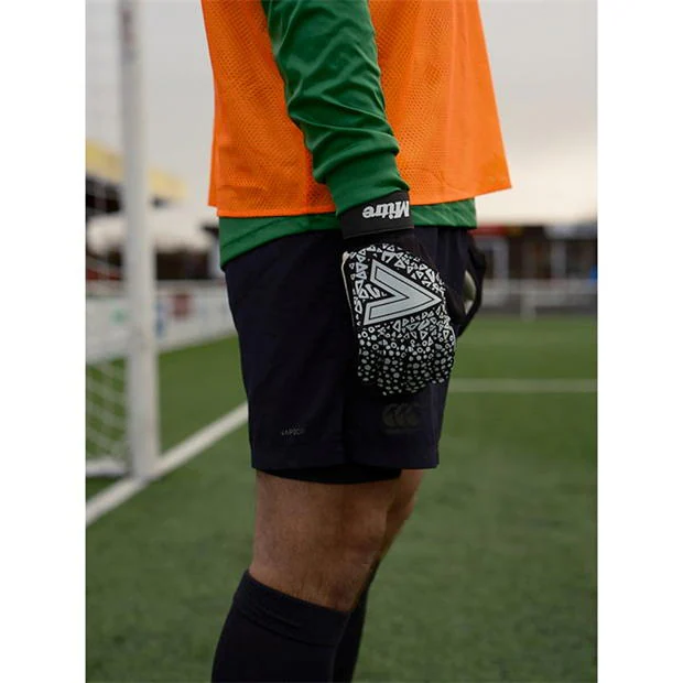 803-mitre-mitre-magnetite-goalkeeper-glove-1.jpg
