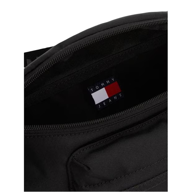87267-tommy-jeans-essential-daily-bumbag-1.jpg