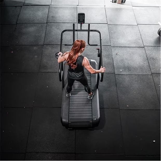 95523-half-human-half-human-curve-treadmill-1.jpg