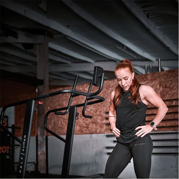 95523-half-human-half-human-curve-treadmill-1.jpg